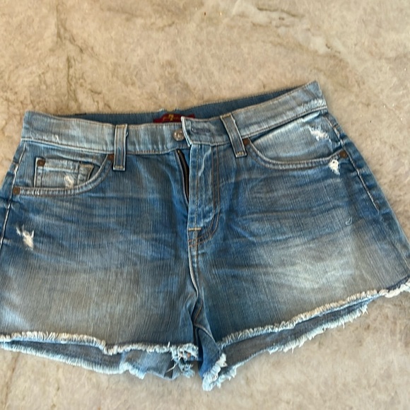 7 For All Mankind Pants - Cut off Jean short 7 for all mankind